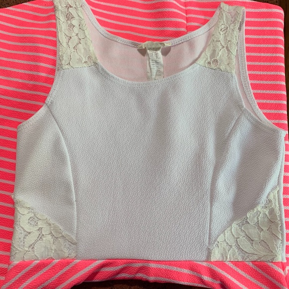 Pink/white girl's dress - Picture 4 of 6